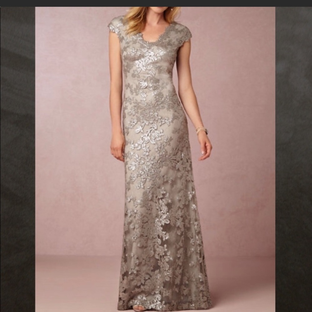 NWT Tadashi Shoji “Veda” Silver Sequin Gown